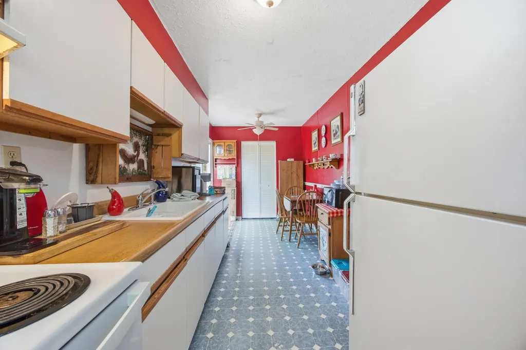 1087 Searcy School Road Lawrenceburg KY 40342