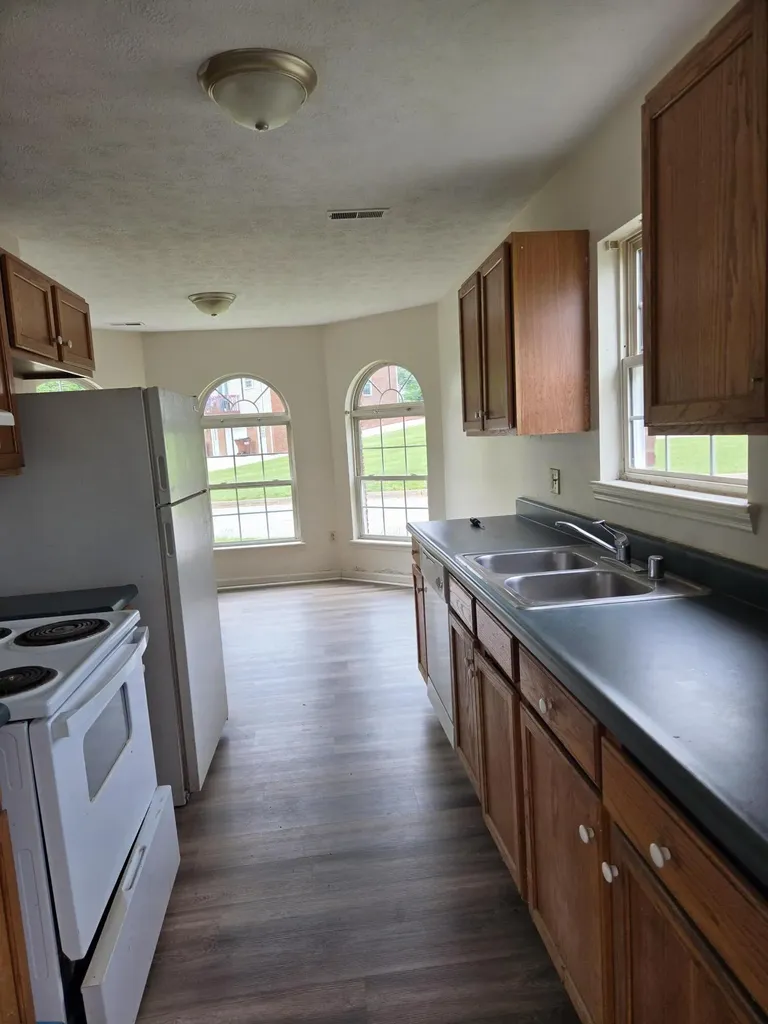 1000 Heathcliff Drive Richmond KY 40475