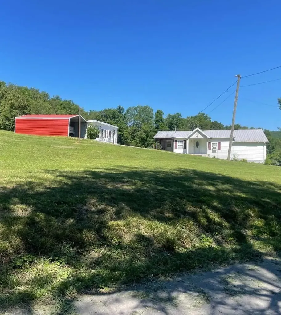 200 Brown Hollow Road Hustonville KY 40437