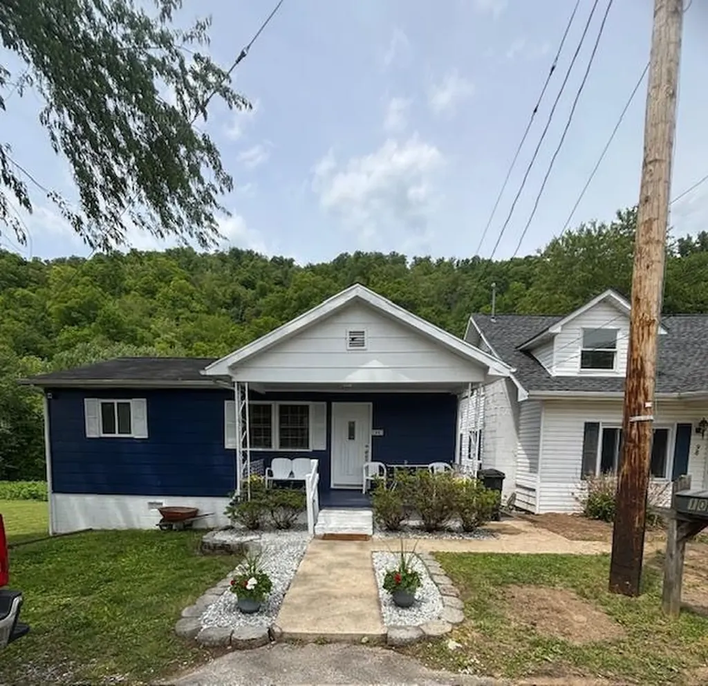 102 Cardinal Drive Ivel KY 41642