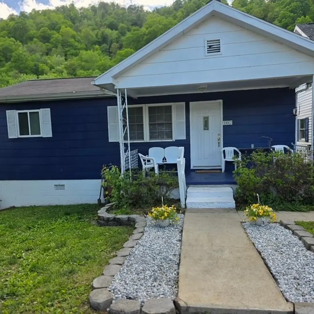 102 Cardinal Drive Ivel KY 41642