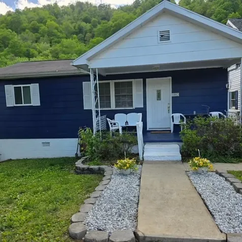 102 Cardinal Drive Ivel KY 41642