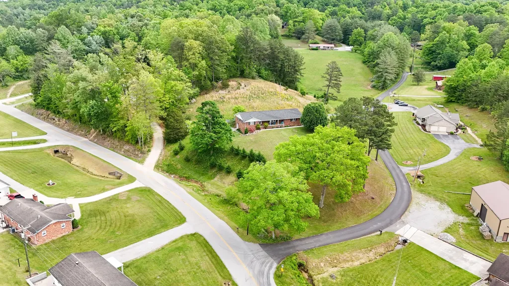 85 Mary Ann Drive Gray KY 40734