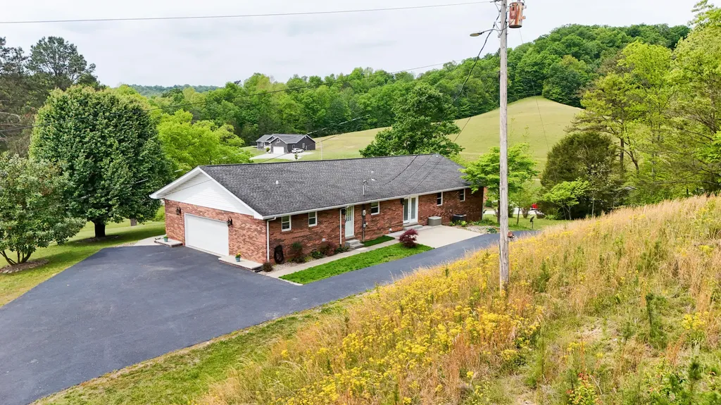 85 Mary Ann Drive Gray KY 40734
