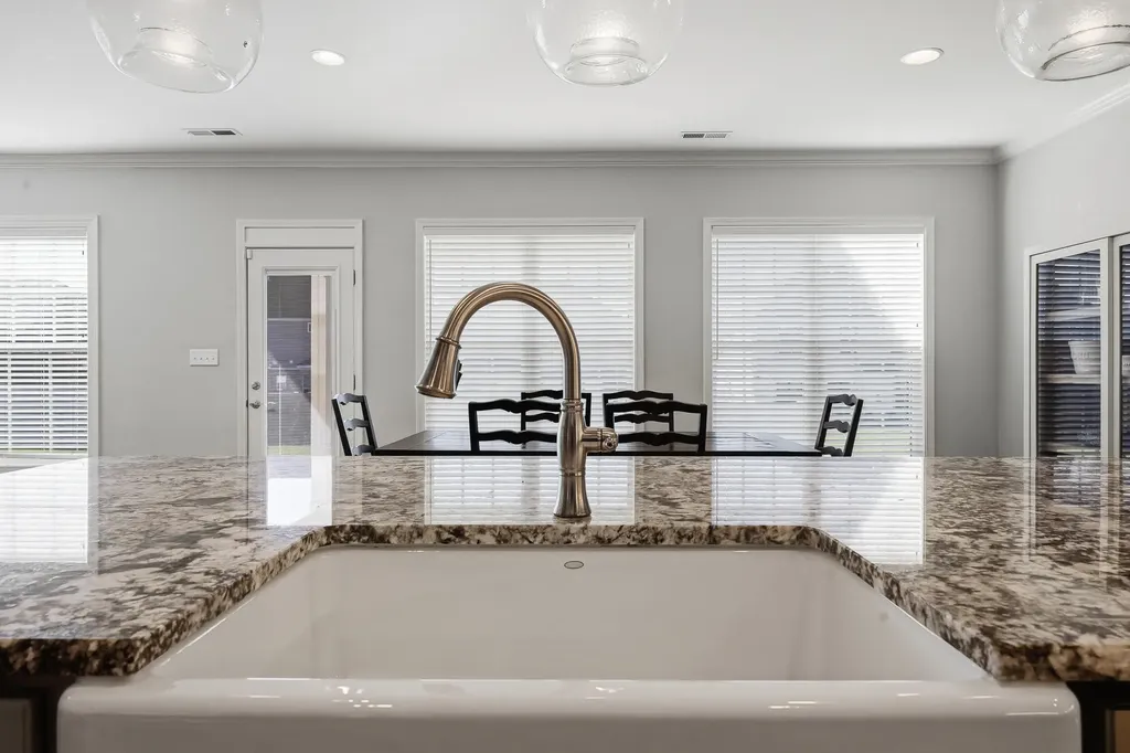 660 Snowy Egret Way Lexington KY 40515