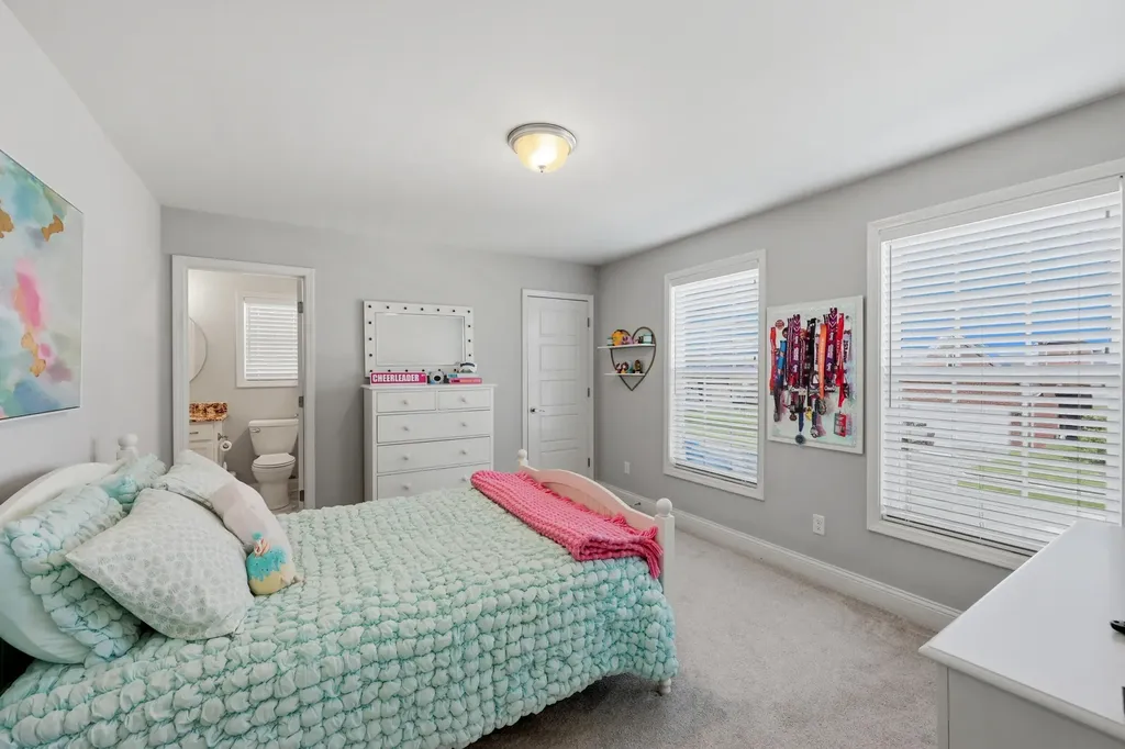 660 Snowy Egret Way Lexington KY 40515