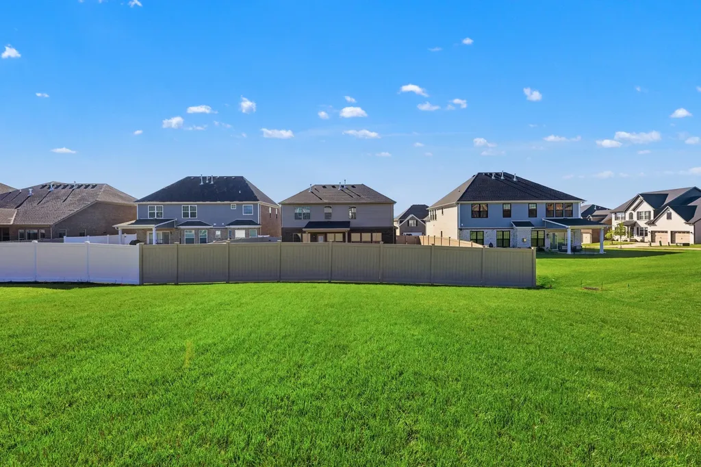 660 Snowy Egret Way Lexington KY 40515