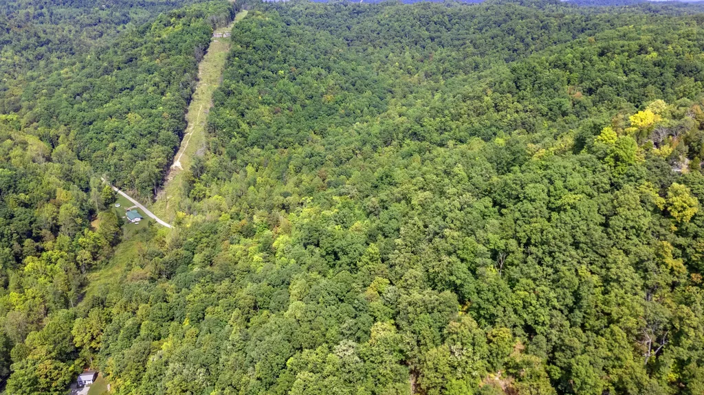2047 Hatchers Creek Road Stanton KY 40380