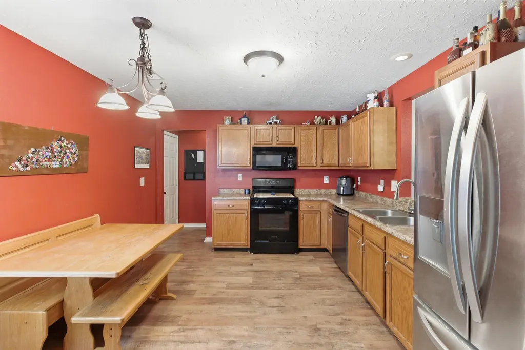 1937 Lost Trail Lane Lexington KY 40511