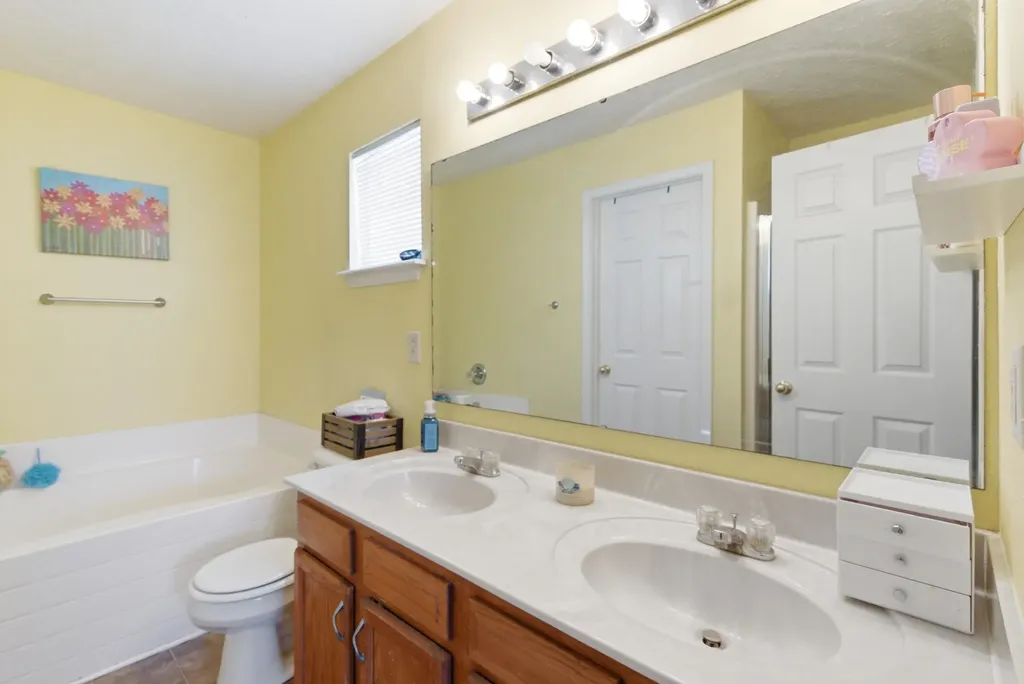 1937 Lost Trail Lane Lexington KY 40511