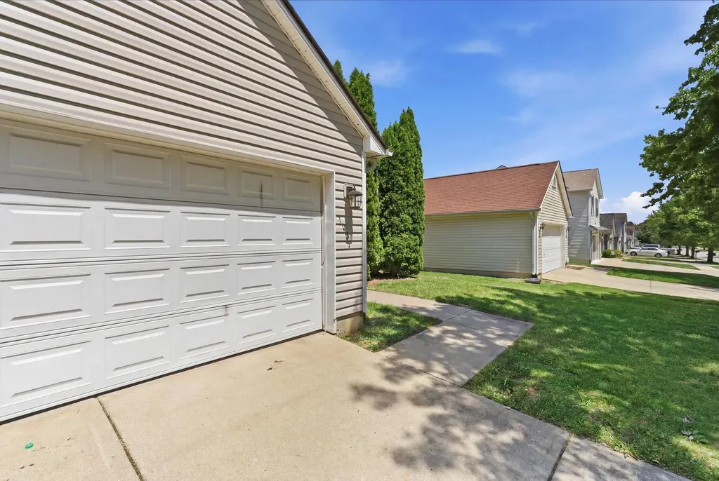 1937 Lost Trail Lane Lexington KY 40511