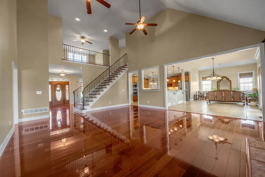 108 Stirling Lane Versailles KY 40383