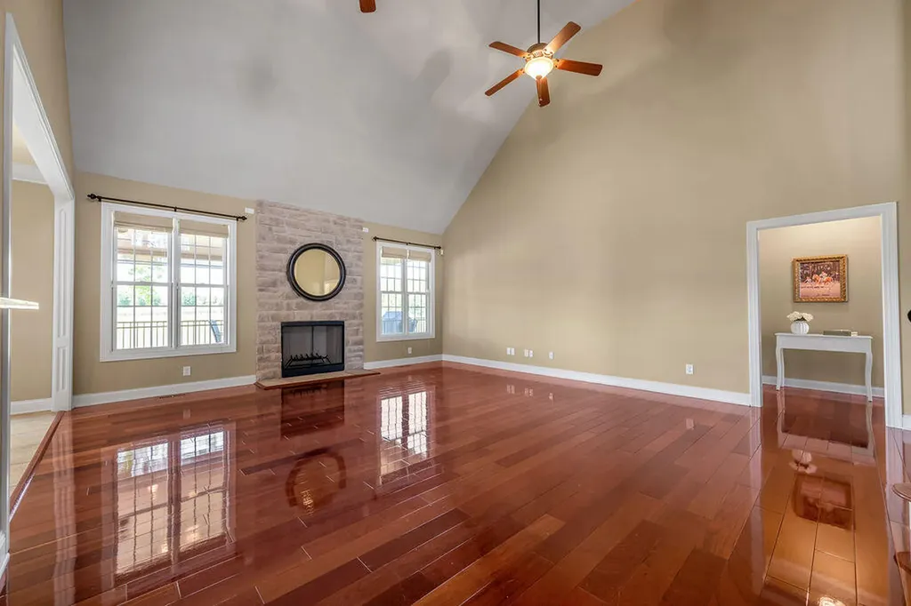 108 Stirling Lane Versailles KY 40383