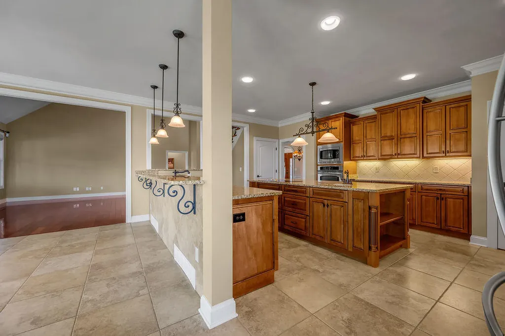 108 Stirling Lane Versailles KY 40383
