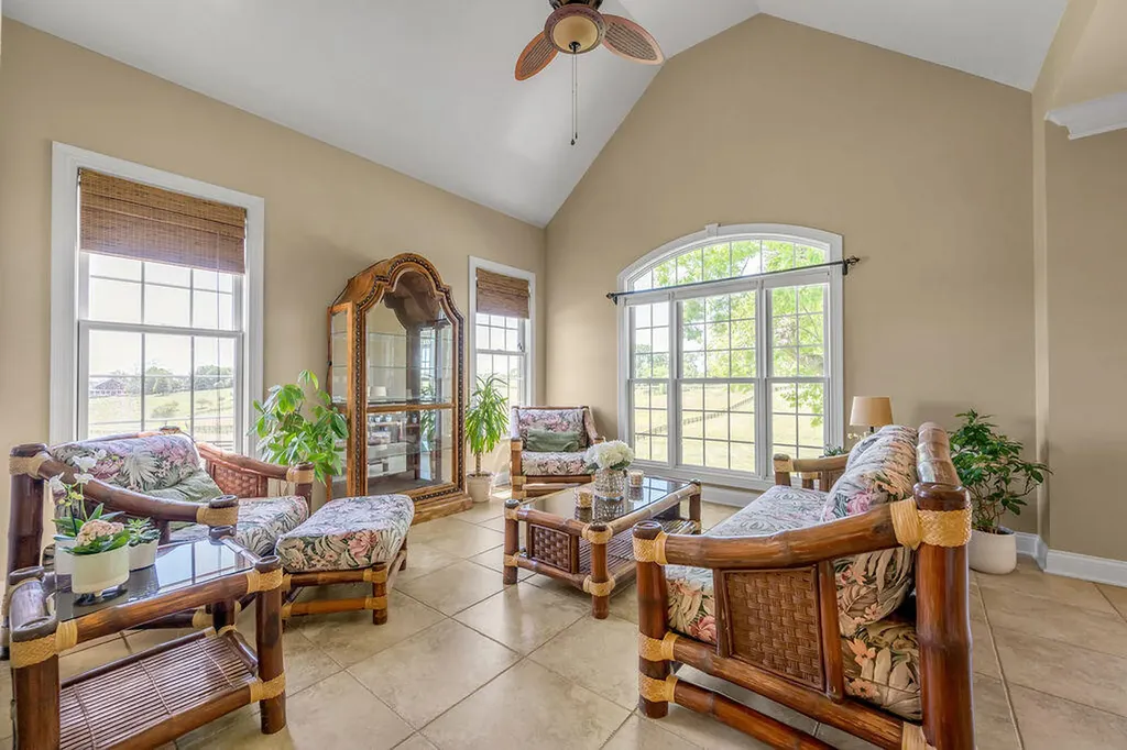 108 Stirling Lane Versailles KY 40383