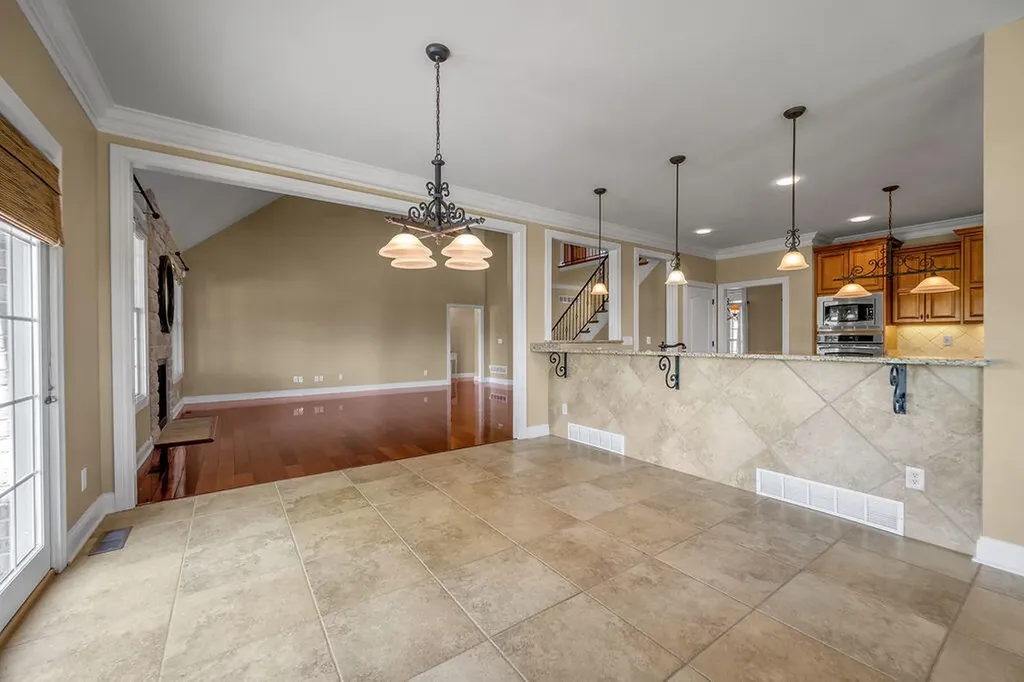 108 Stirling Lane Versailles KY 40383
