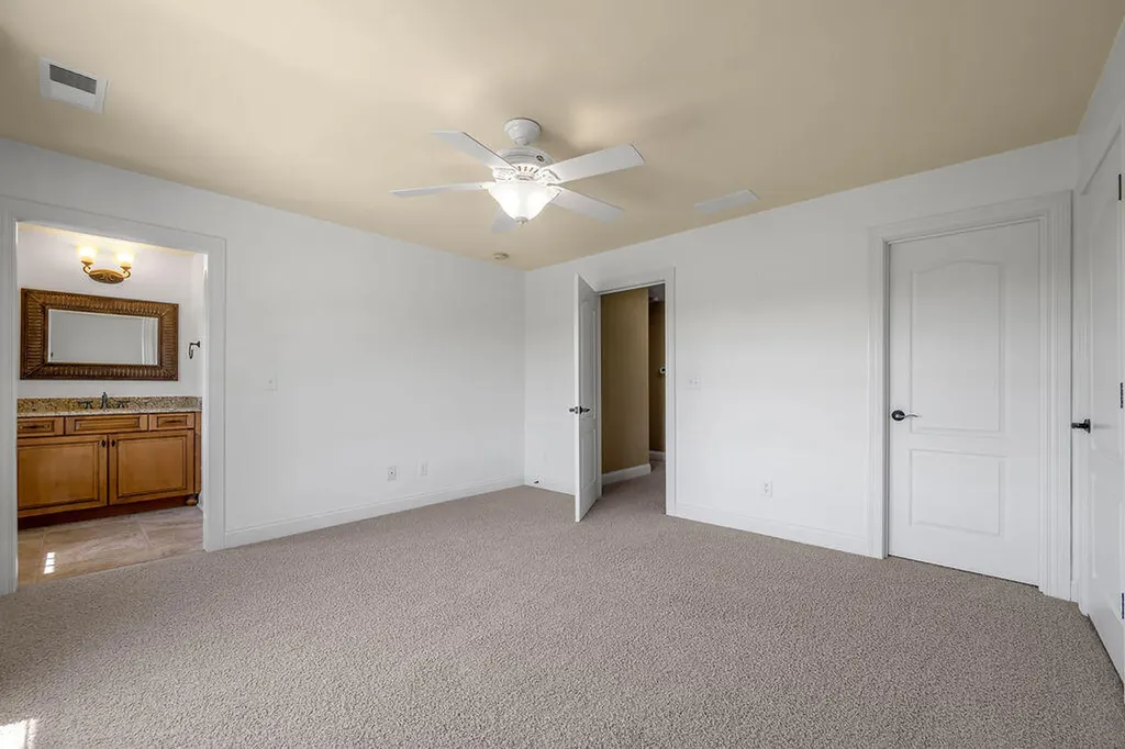 108 Stirling Lane Versailles KY 40383