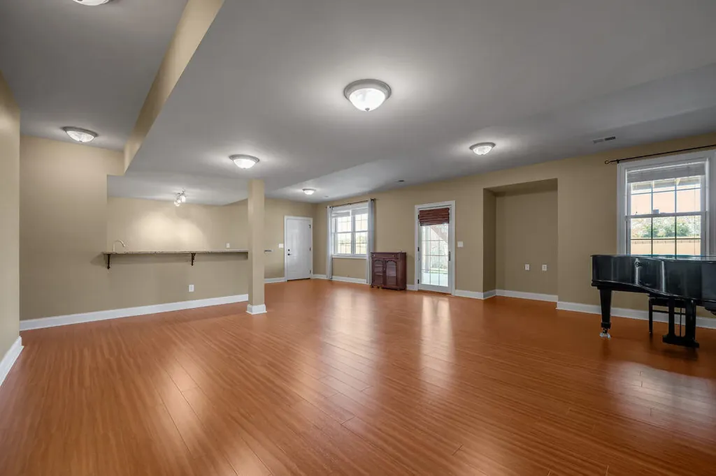 108 Stirling Lane Versailles KY 40383