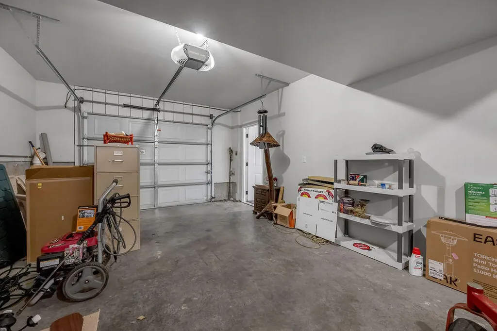108 Stirling Lane Versailles KY 40383