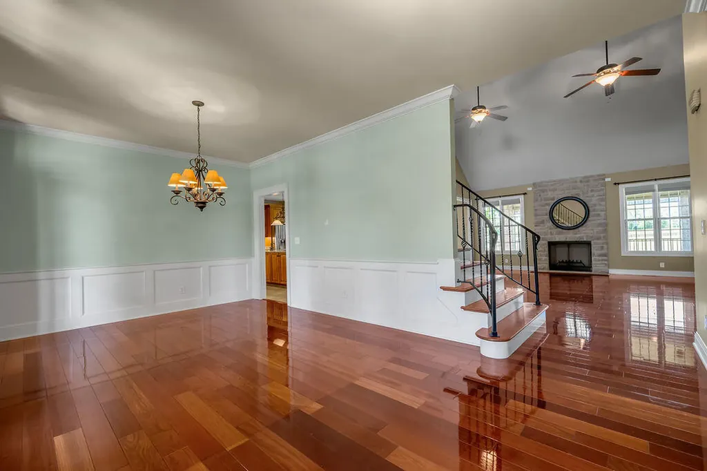 108 Stirling Lane Versailles KY 40383