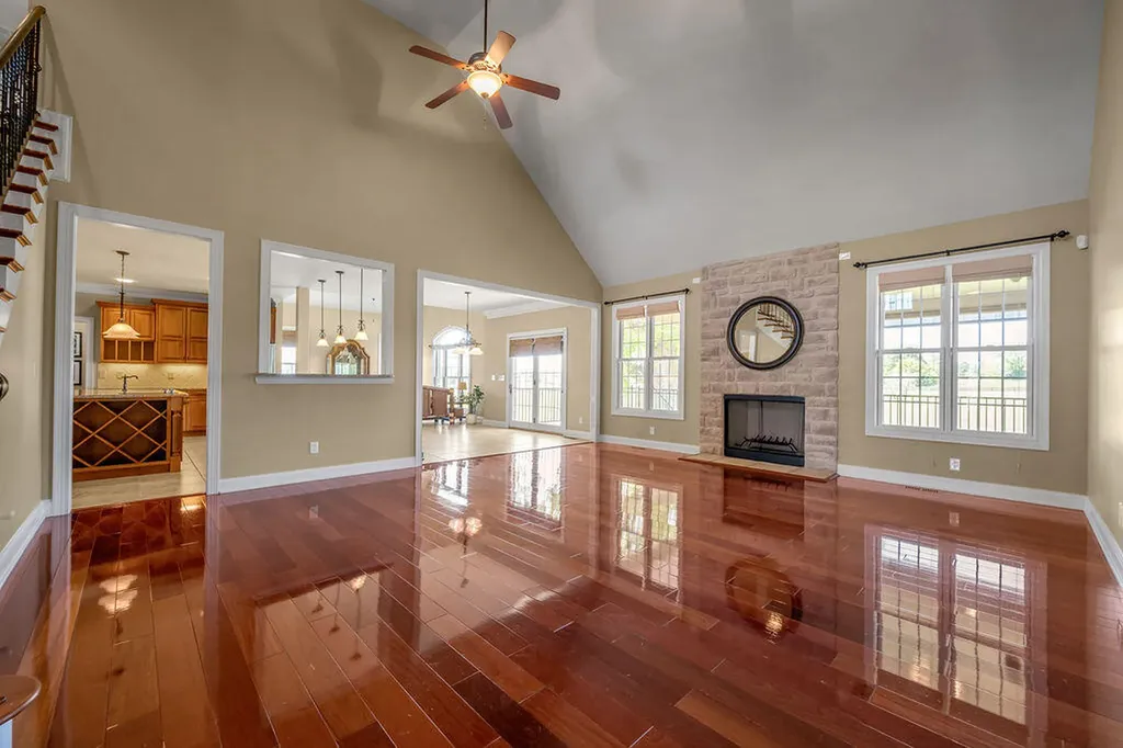 108 Stirling Lane Versailles KY 40383