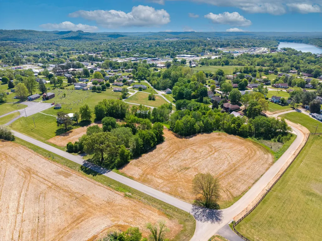 0498 Pisgah Church Road Somerset KY 42503