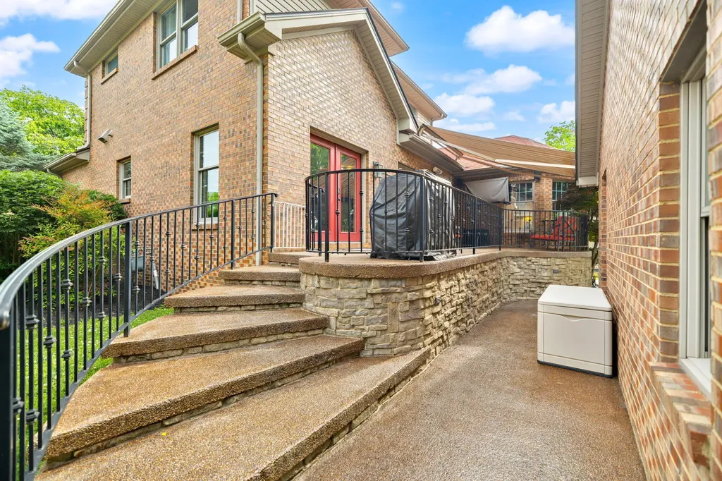 31 Maple Tree Place Danville KY 40422