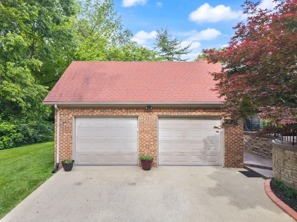 31 Maple Tree Place Danville KY 40422