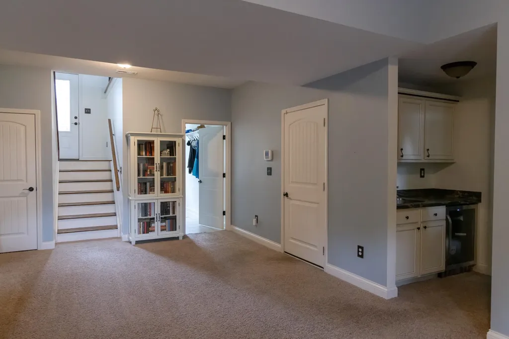 3393 Bay Springs Park Lexington KY 40509