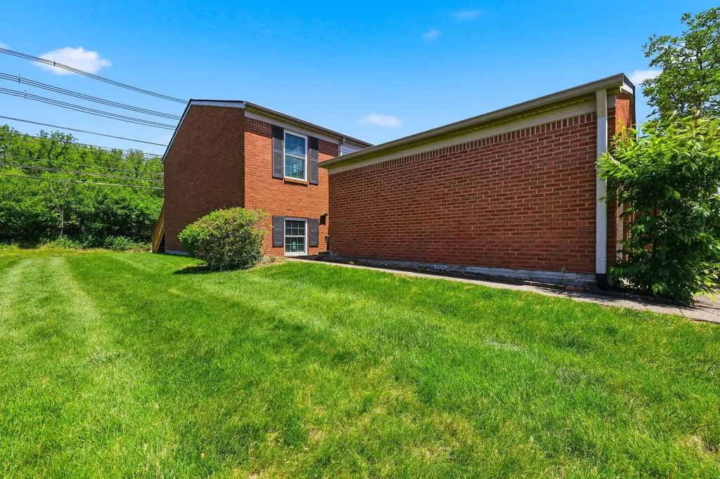3629 Squires Woods Way Lexington KY 40515