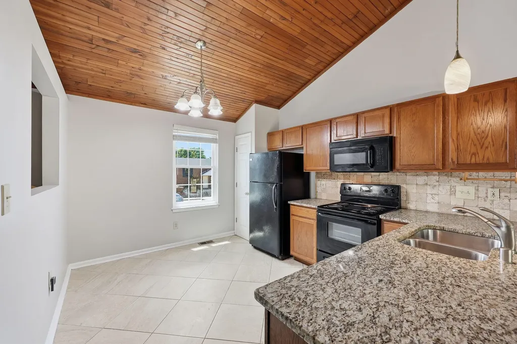 3629 Squires Woods Way Lexington KY 40515