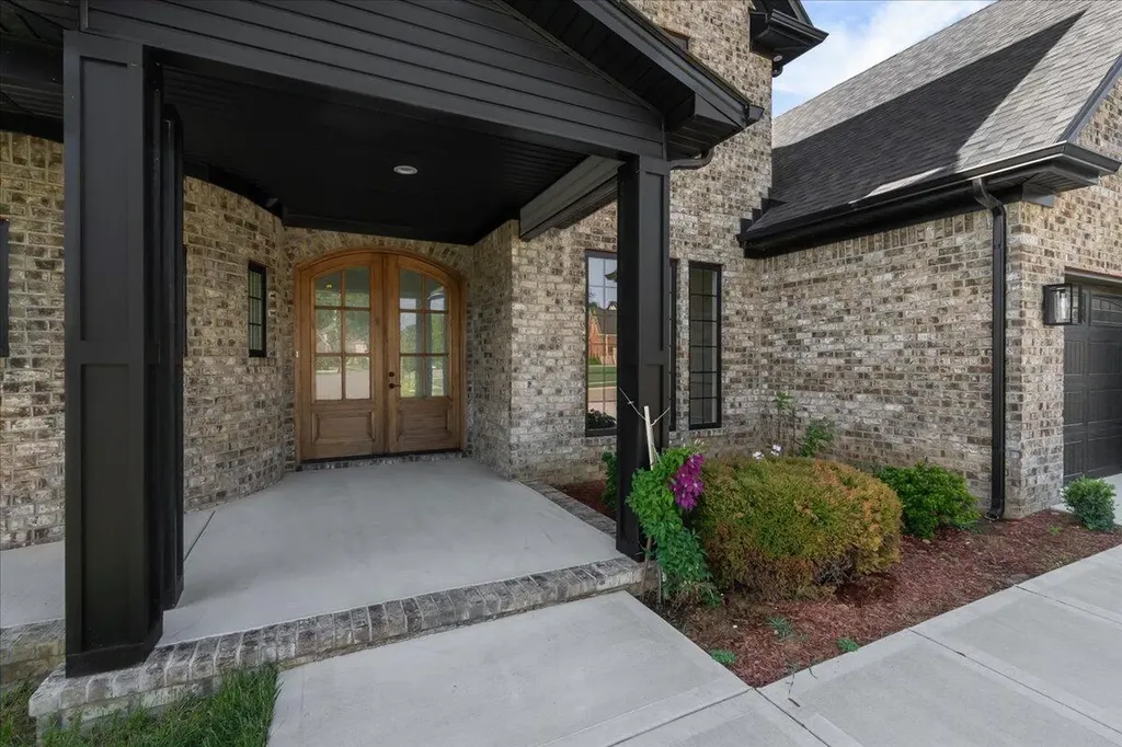 413 Weston Park Lexington KY 40515