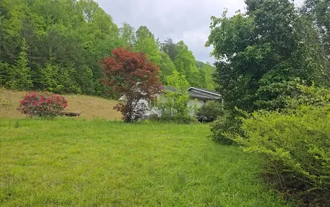 9529 Highway 92 Pineville KY 40977