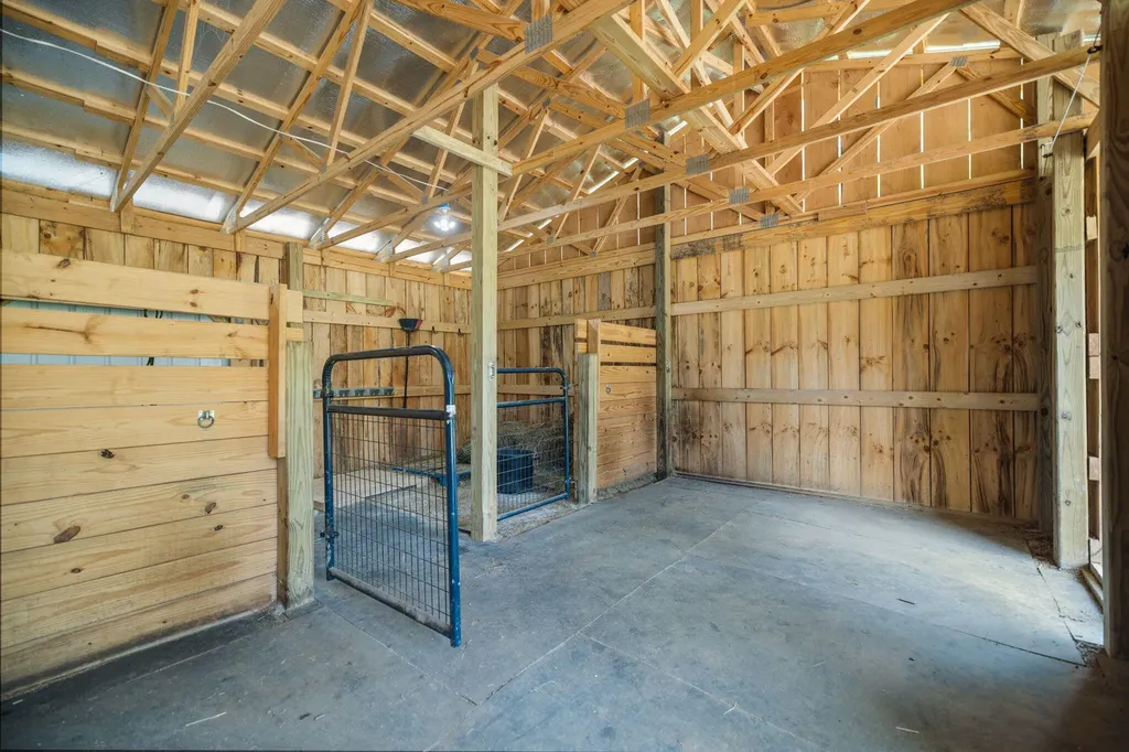 7850 Cumberland Falls Highway Corbin KY 40701