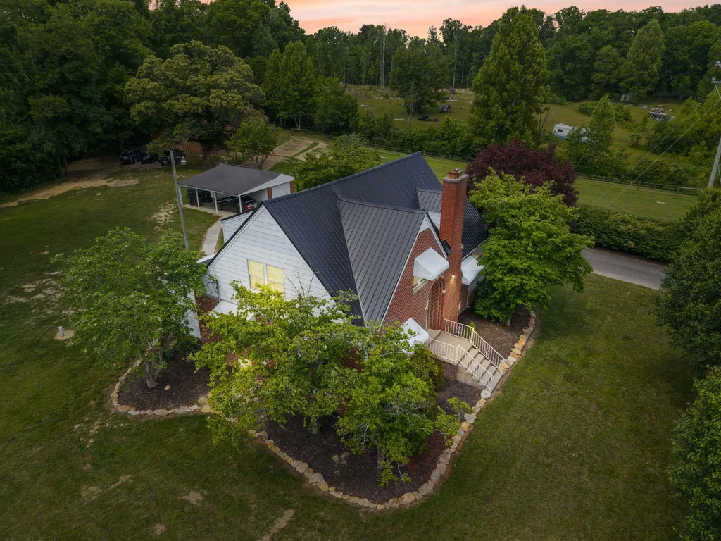 7850 Cumberland Falls Highway Corbin KY 40701