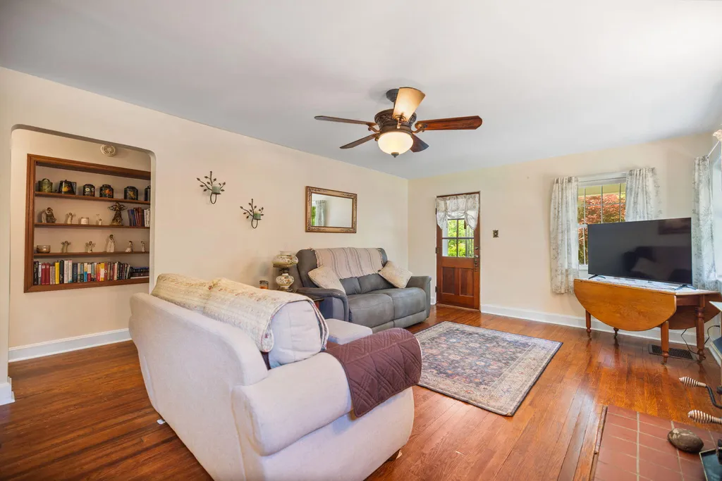 7850 Cumberland Falls Highway Corbin KY 40701