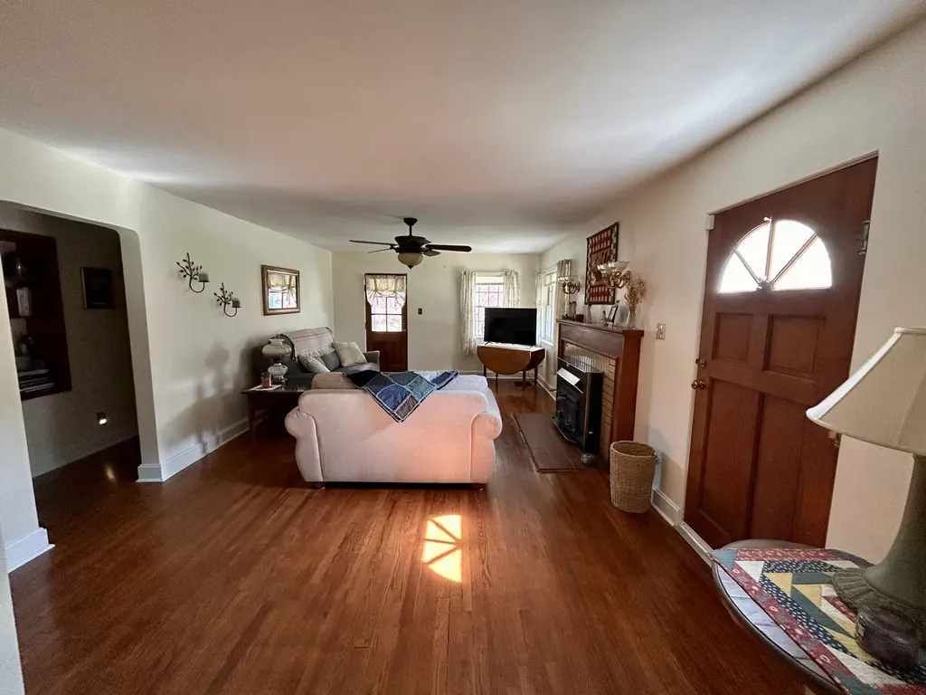 7850 Cumberland Falls Highway Corbin KY 40701