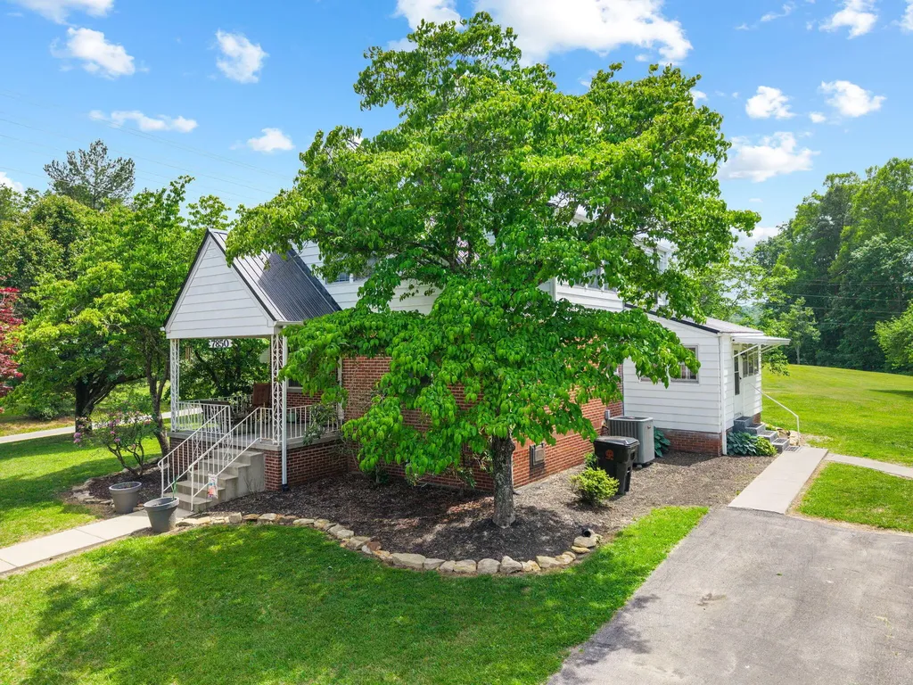 7850 Cumberland Falls Highway Corbin KY 40701