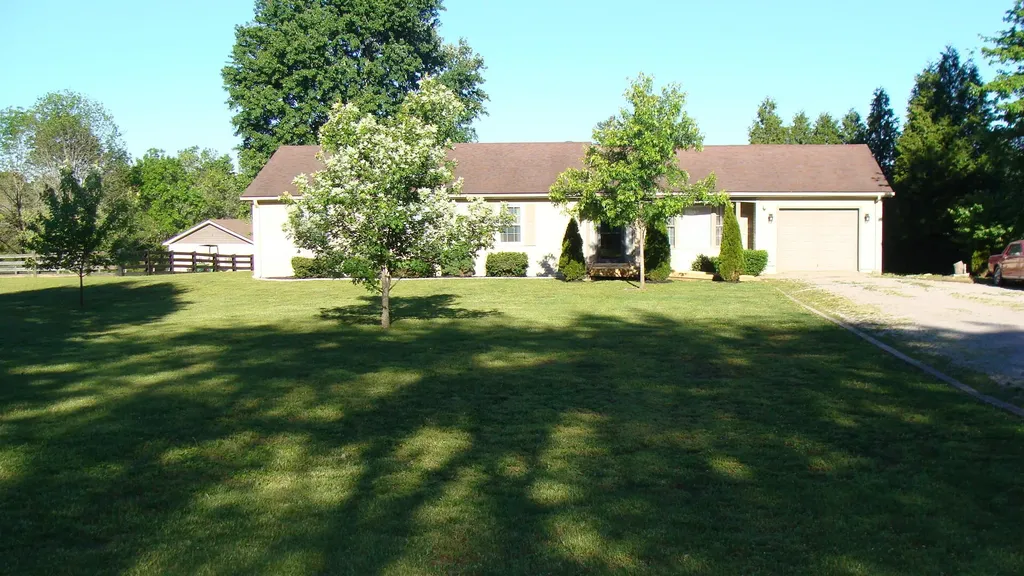 110 Trails End Harrodsburg KY 40330