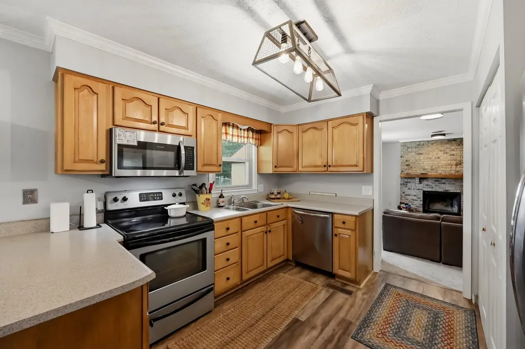 282 S Eagle Creek Drive Lexington KY 40515