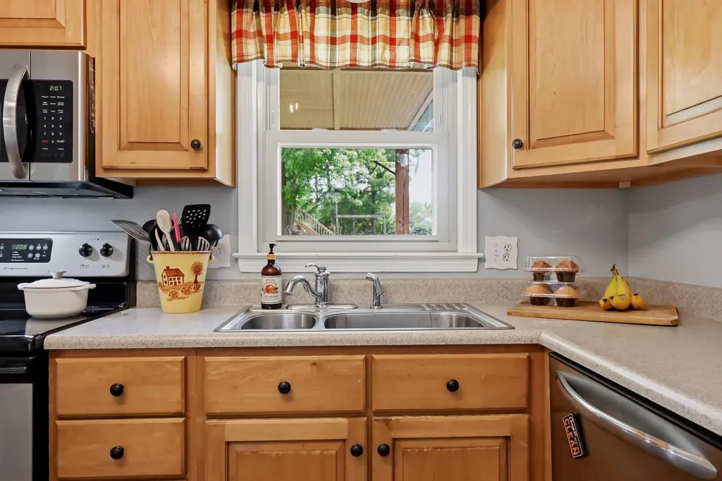 282 S Eagle Creek Drive Lexington KY 40515