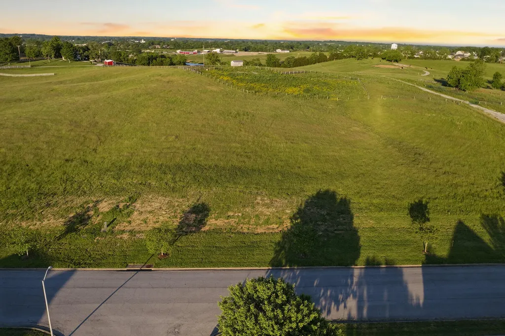 7 Nautical Way Lawrenceburg KY 40342