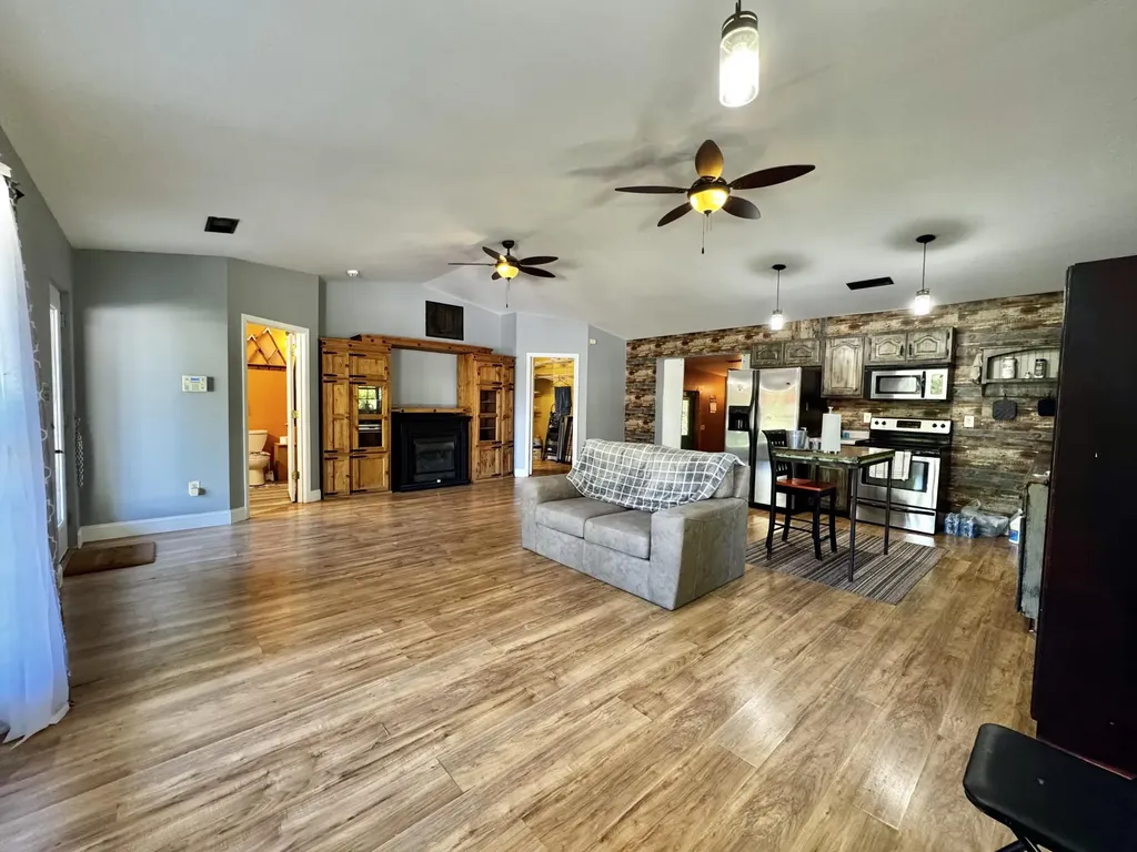 2177 Cannonball Road Somerset KY 42501