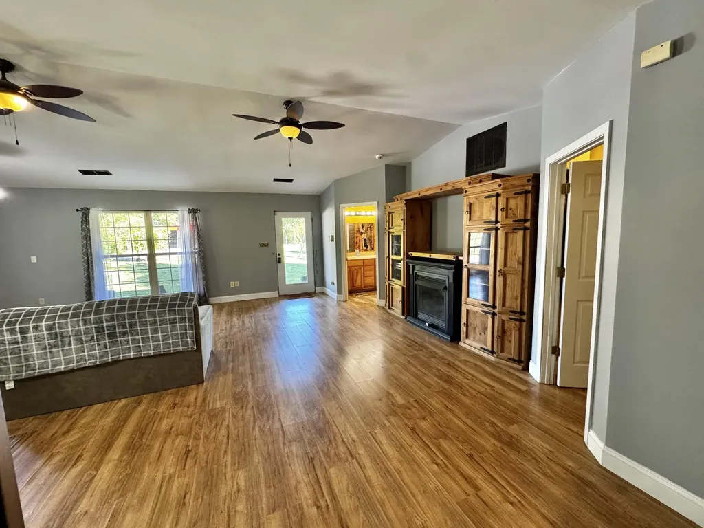 2177 Cannonball Road Somerset KY 42501