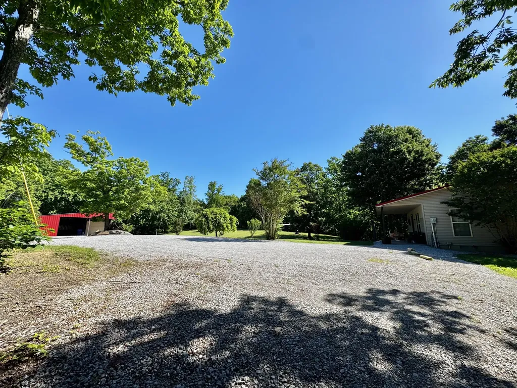2177 Cannonball Road Somerset KY 42501