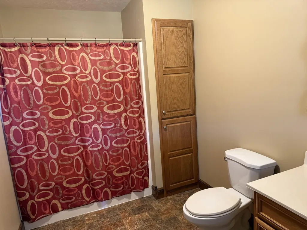 200 Hudson Lane Russell Springs KY 42642