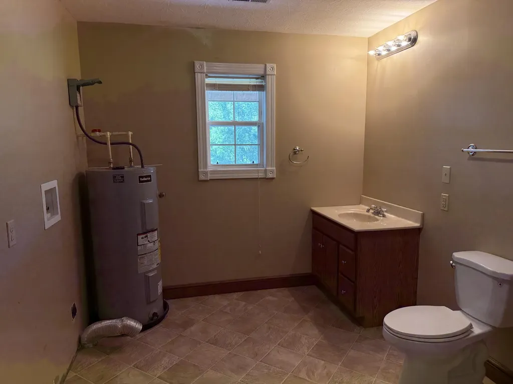 200 Hudson Lane Russell Springs KY 42642