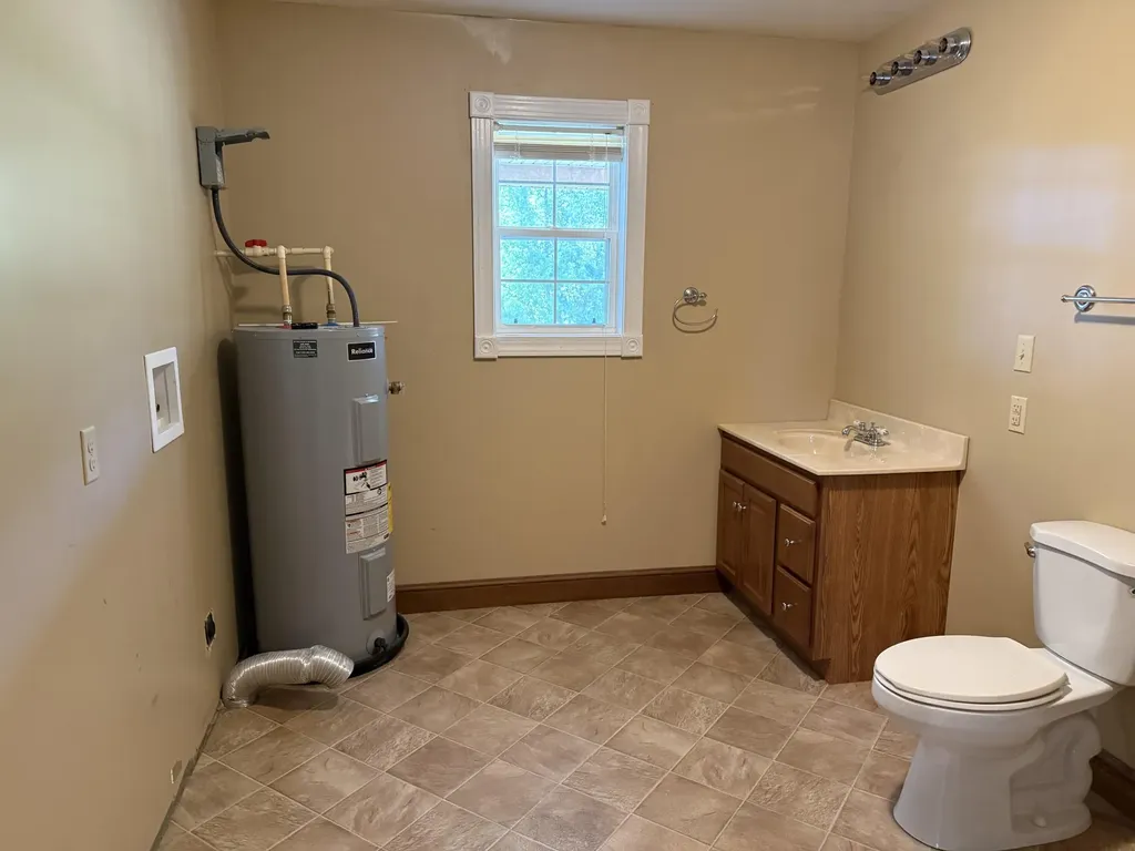 200 Hudson Lane Russell Springs KY 42642