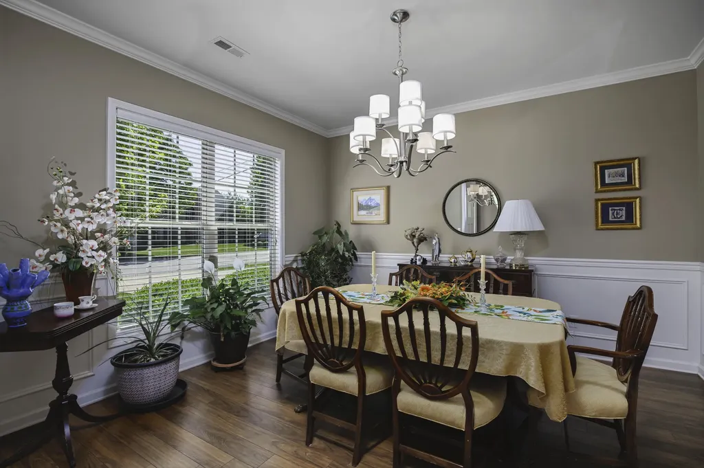 393 Gleneagles Way Versailles KY 40383