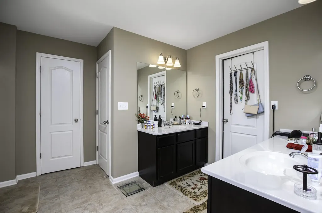 393 Gleneagles Way Versailles KY 40383